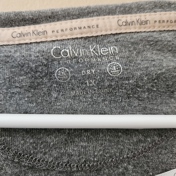 Calvin Klein Performance Top - Picture 2 of 3